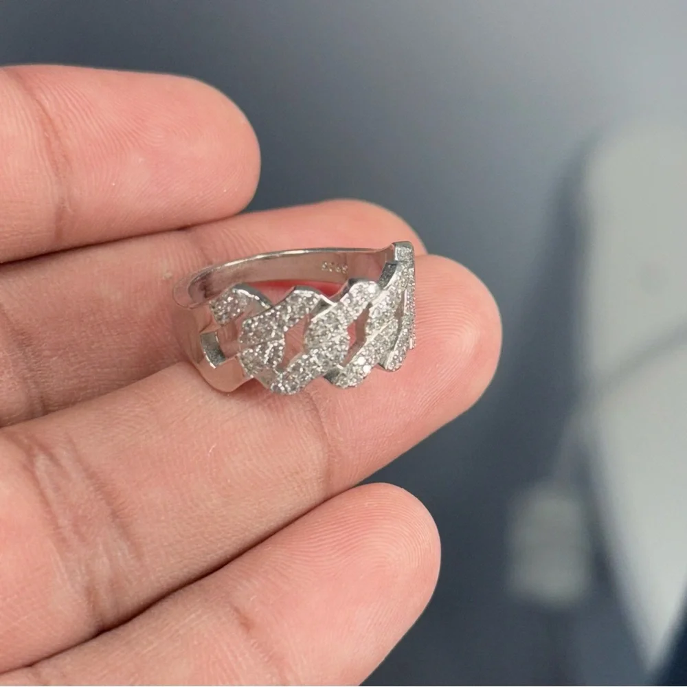 Elegant Silver Diamond Ring